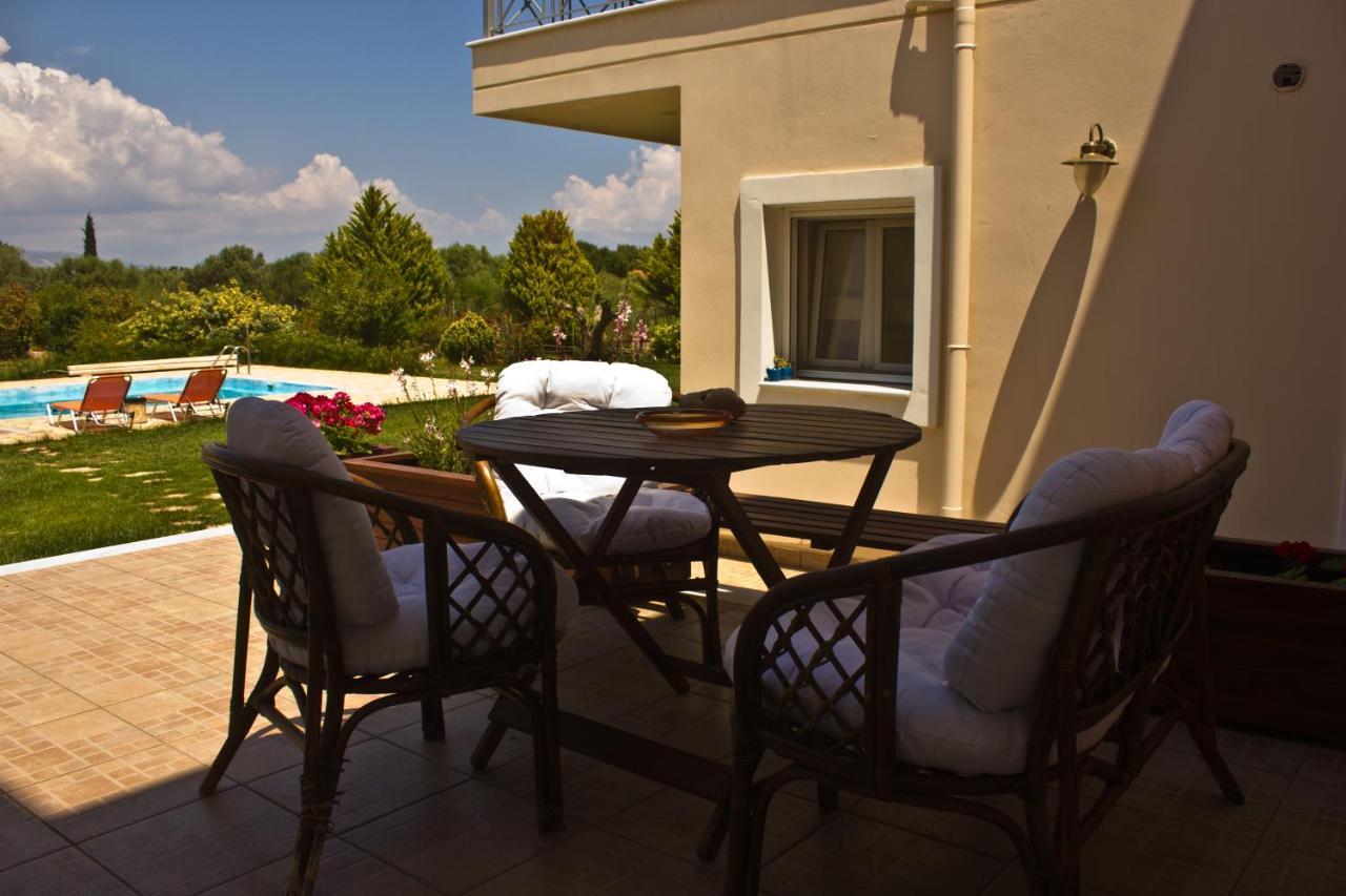 Brina'S Luxury Apartments Agioi Apostoloi (Attica) Exterior foto